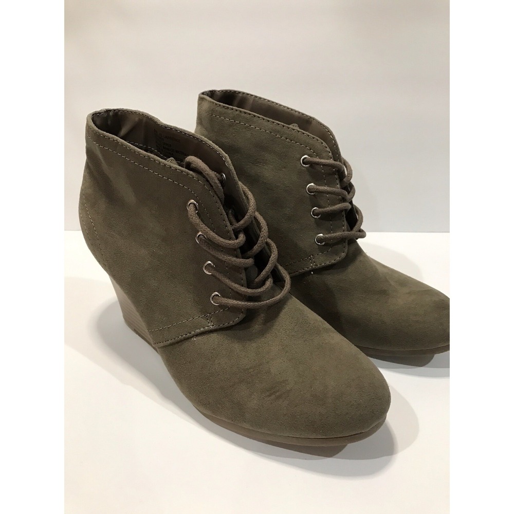 womens arizona brown faux suede ankle bootie wedge size 8